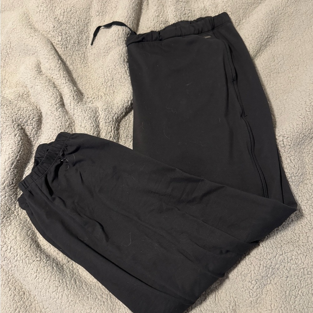 Vuori halo madden sweatpants